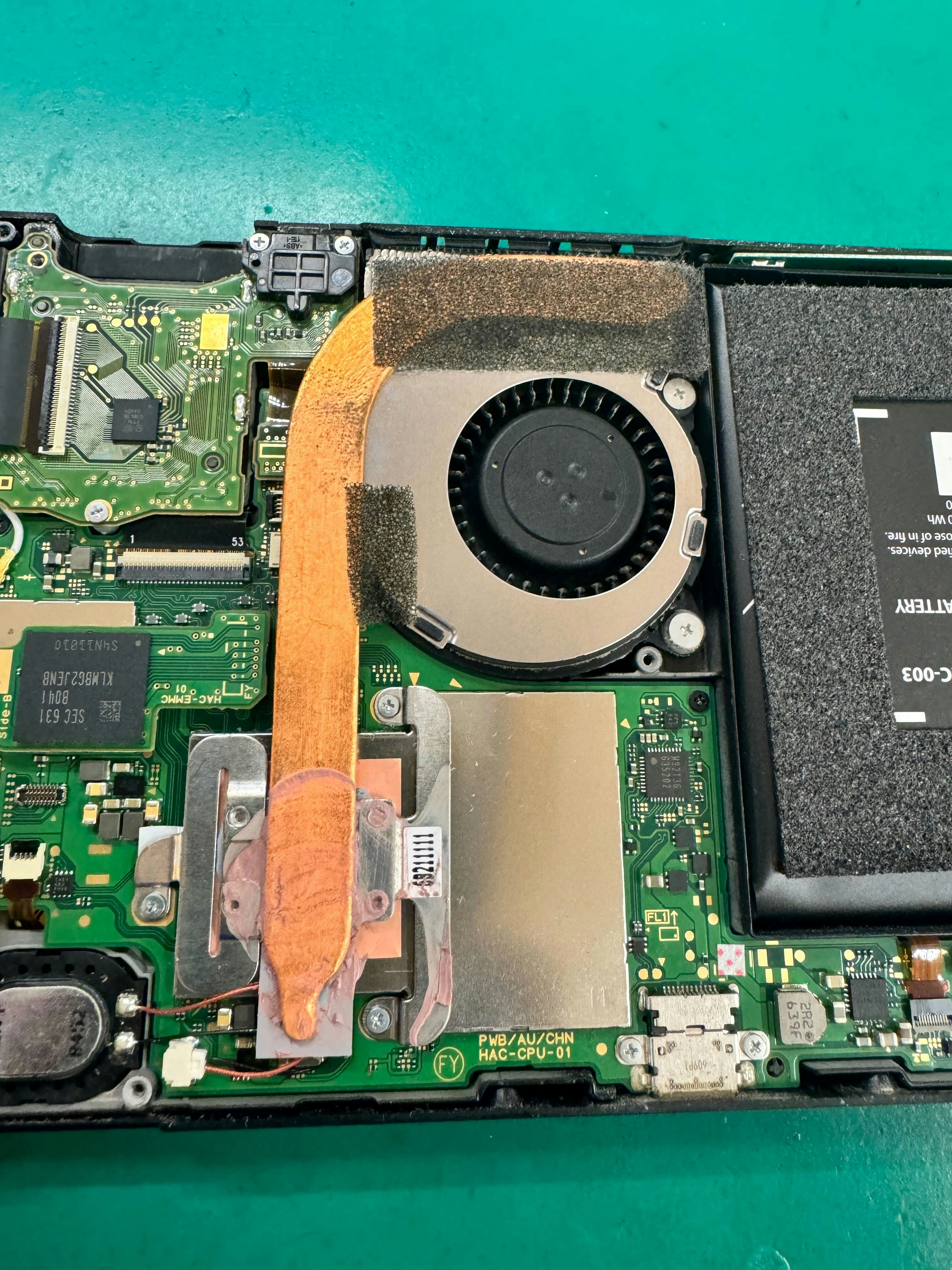 switch　豊川市　ゲーム機修理　冷却ファン修理　ファン修理　switch修理　異音　豊川　豊橋　新城　蒲郡　湖西　浜松