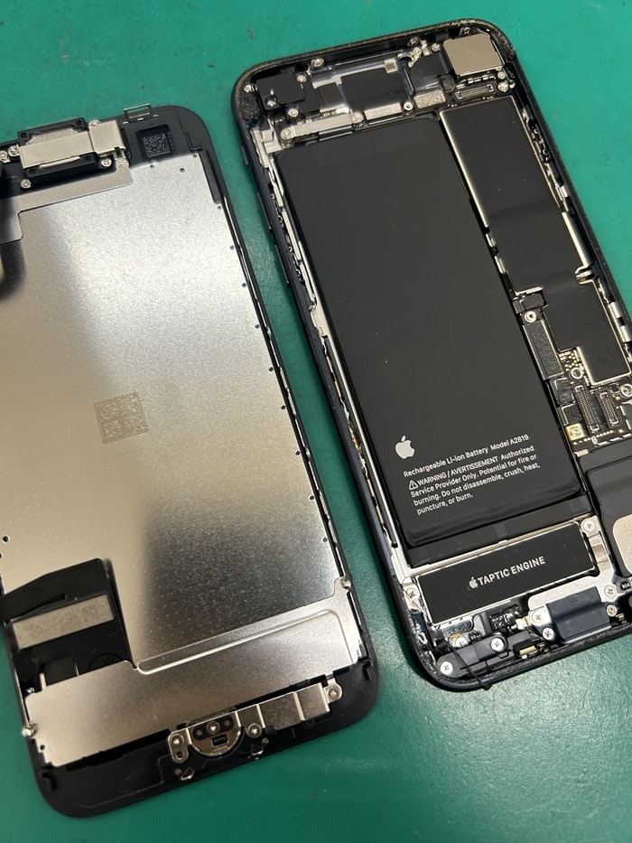 あいふぉん　アイフォン　iPhone SE　第3世代　ホームボタン　修理