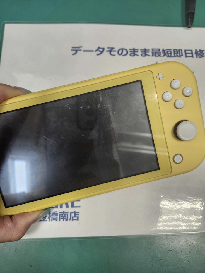 SwitchLite　液晶交換　液晶不良