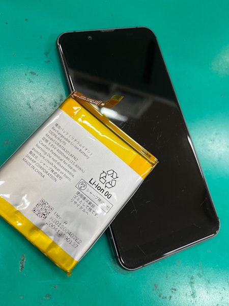 Aquos Sense3 Basicバッテリー交換 Aquos Sense3 Basicバッテリー交換