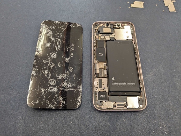 iPhone 13 画面故障 液晶故障 画面交換 液晶交換 壊れた 修理 治す 直す
