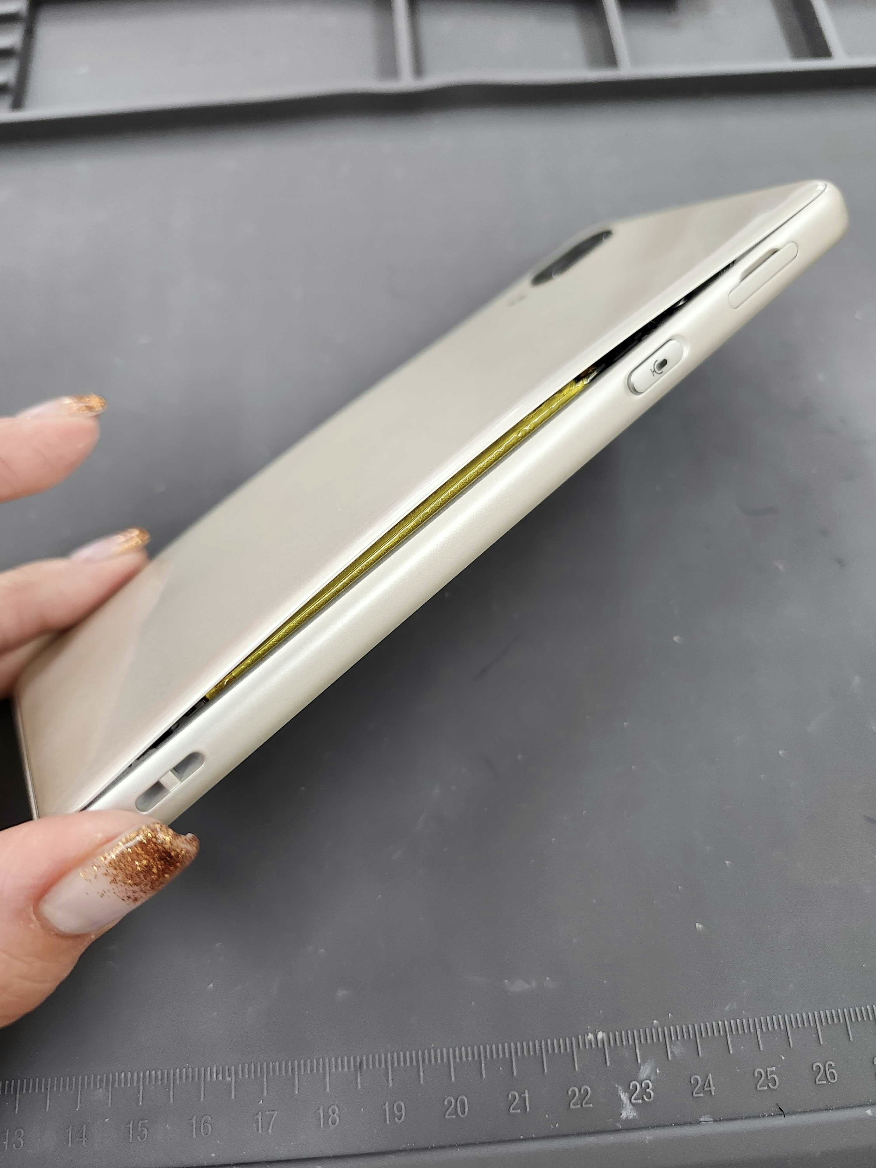 AQUOS　かんたんスマホ6　スマホ修理　Android　バッテリー交換　バッテリー膨張　バッテリー修理　豊川　豊橋　新城　蒲郡　湖西　浜松