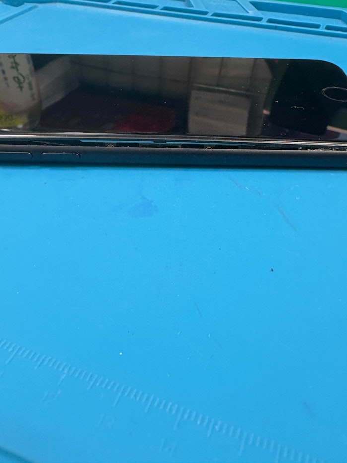 iPhone7　バッテリー膨張　豊橋