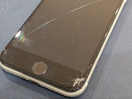 iPhone SE2 画面修理 【豊田】