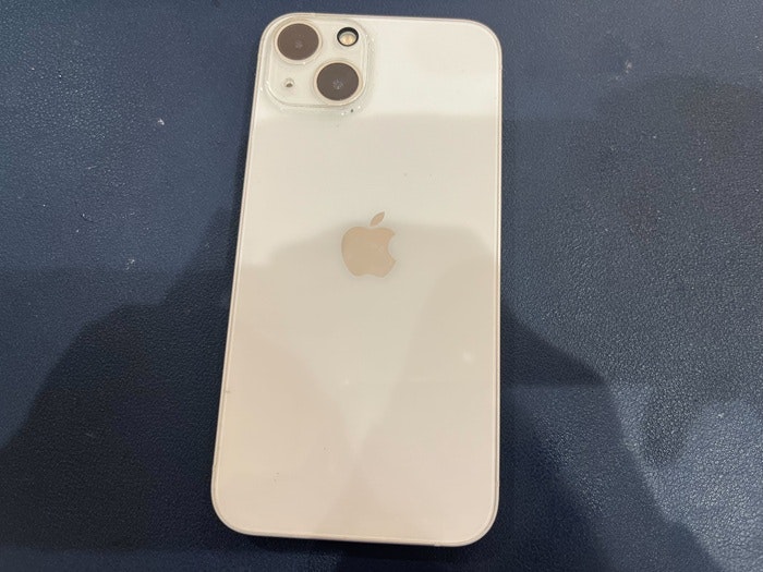 あいふぉん　アイフォン　iPhone13 充電もたない　1日もたない　減りが早い　経年劣化　サービス表記　電源勝手に落ちる　シャットダウン　ばってりー　バッテリー　交換　修理