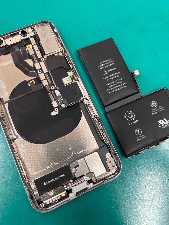 iPhone X バッテリー膨張 交換【イオン春日井店】