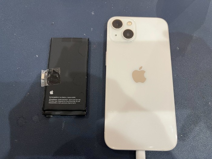 あいふぉん アイフォン iPhone13充電もたない 1日もたない 減りが早い 経年劣化 サービス表記 電源勝手に落ちる シャットダウン ばってりー バッテリー 交換 修理