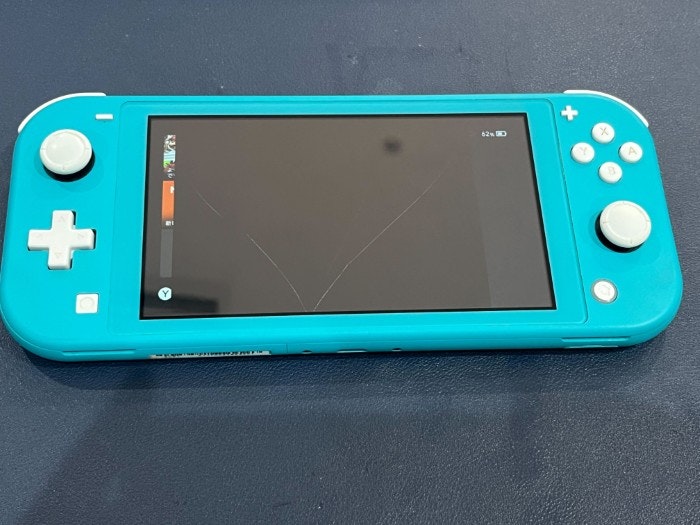 Switch すうぃっち　スウィッチ　液晶　えきしょう　表示不良　