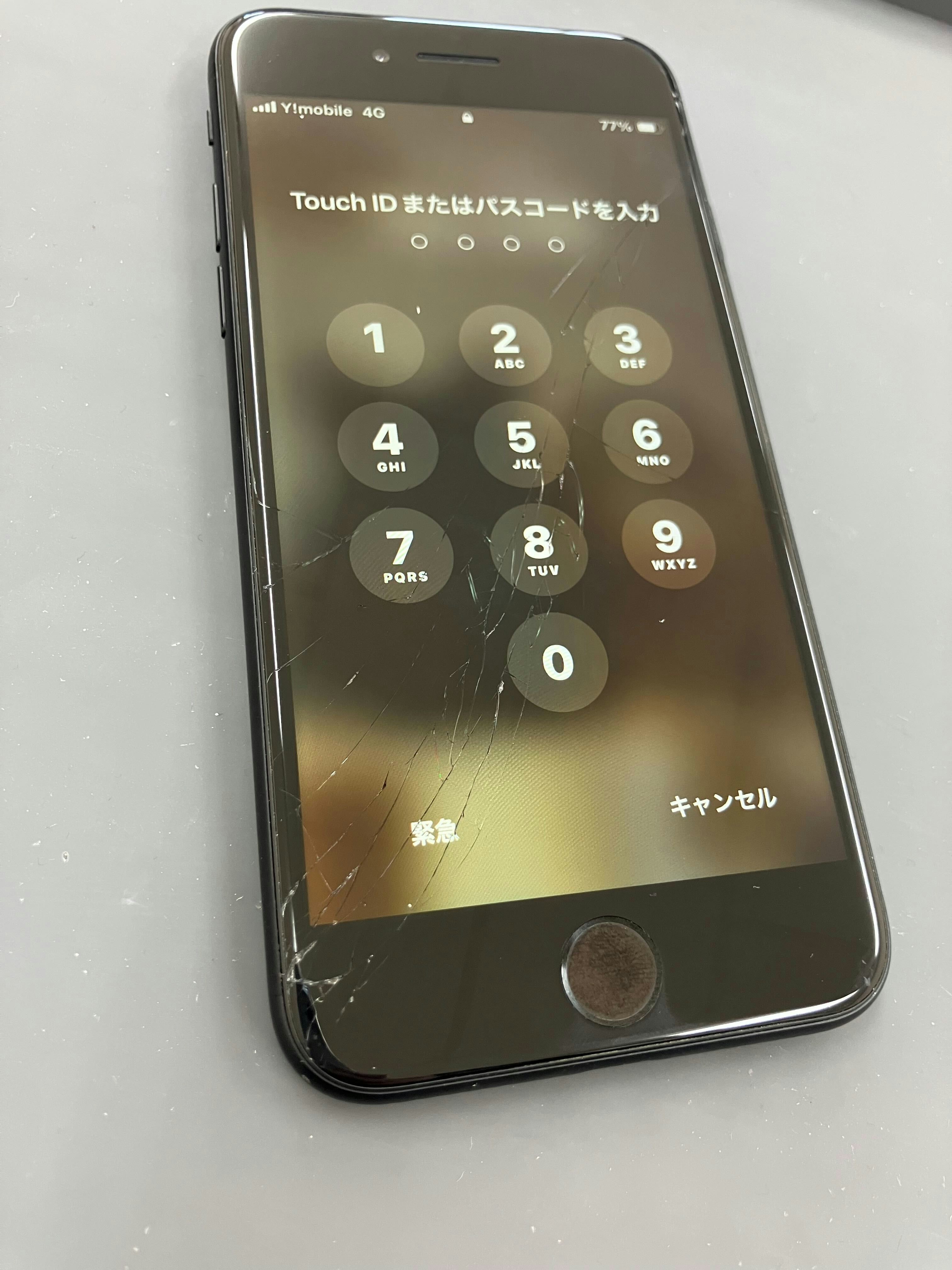 iPhone SE3 　iPhoneSE第３世代　画面割れ　画面交換　豊川　豊橋　新城　蒲郡　湖西　浜松