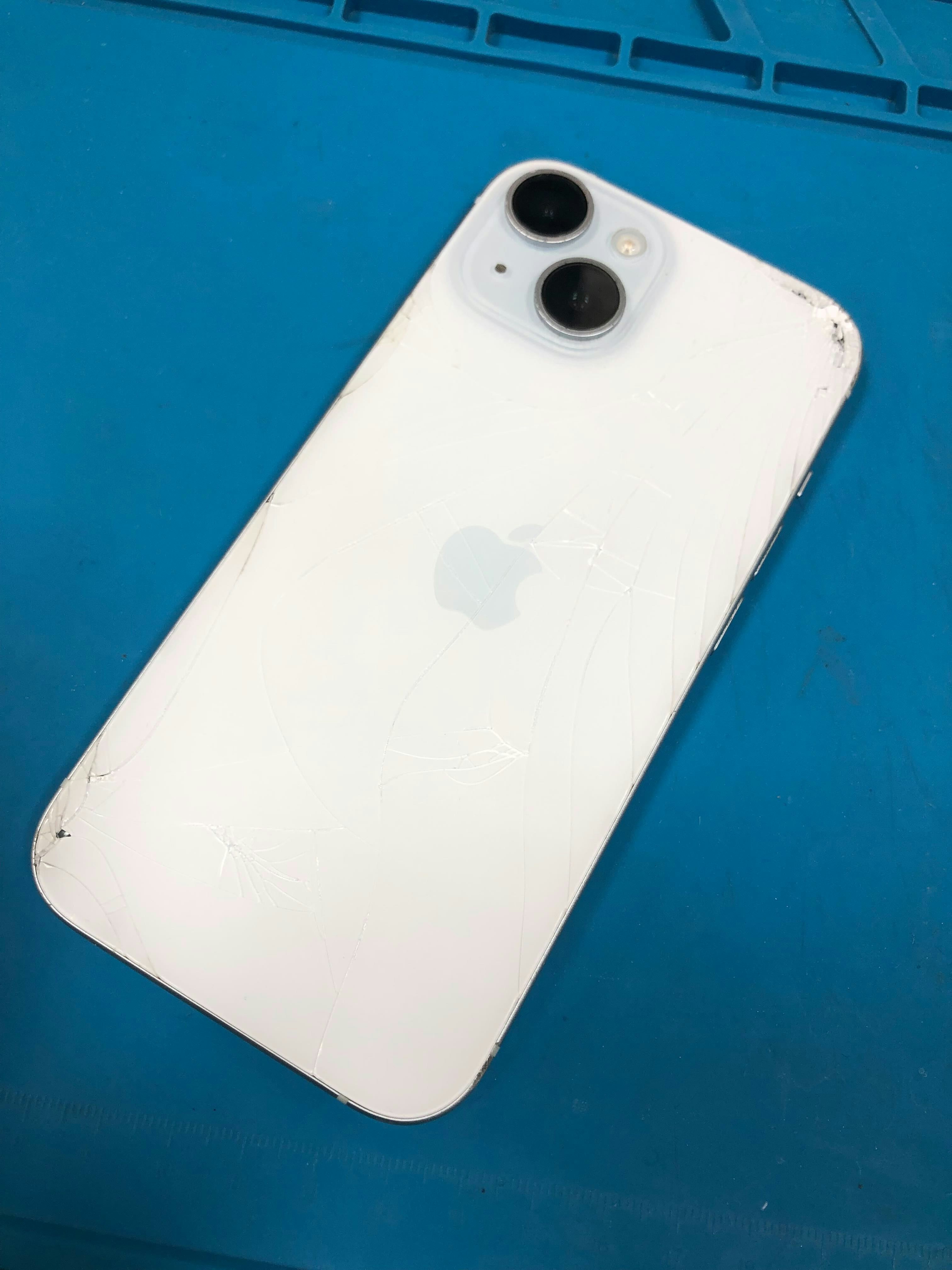 iPhone背面交換　豊橋スマホ修理　iPhone修理