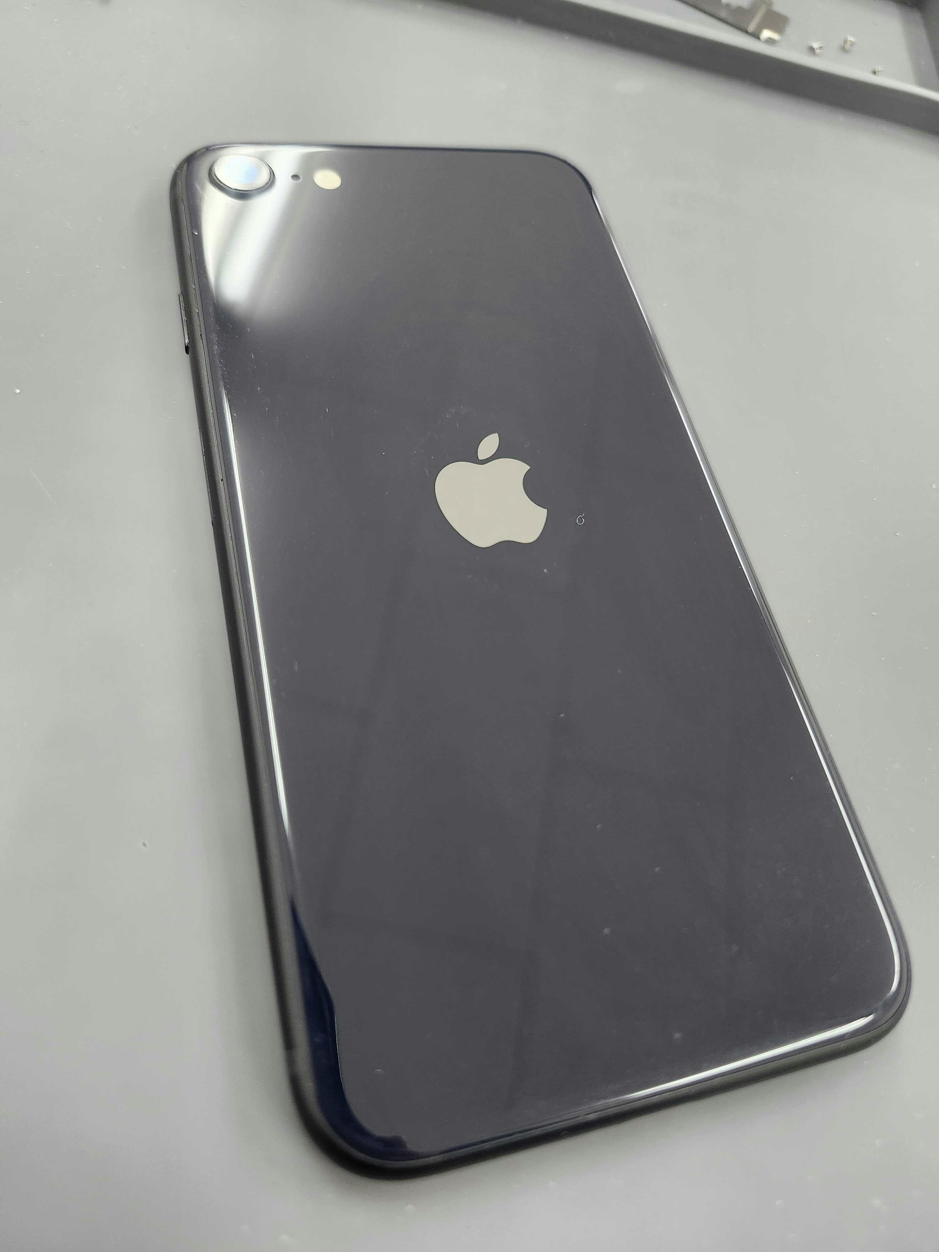 iphoneSE2　アンテナ交換　iPhone修理　修理　ICカード　マイナンバーカード　豊川　豊橋　新城　蒲郡　湖西　浜松