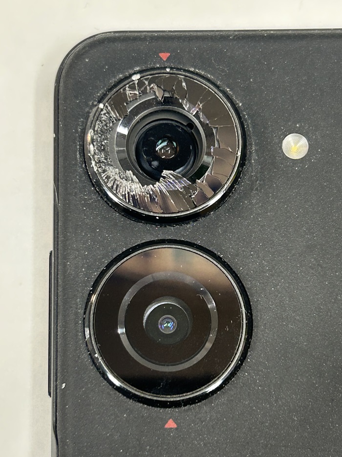 カメラレンズ割れ AQUOS sense8のカメラレンズ修理で撮影時に白く曇る症状が改善