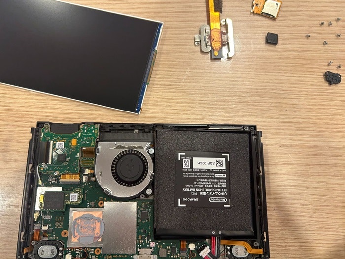 Nintendo Switch　ニンテンドースイッチ　液晶修理　画面横線