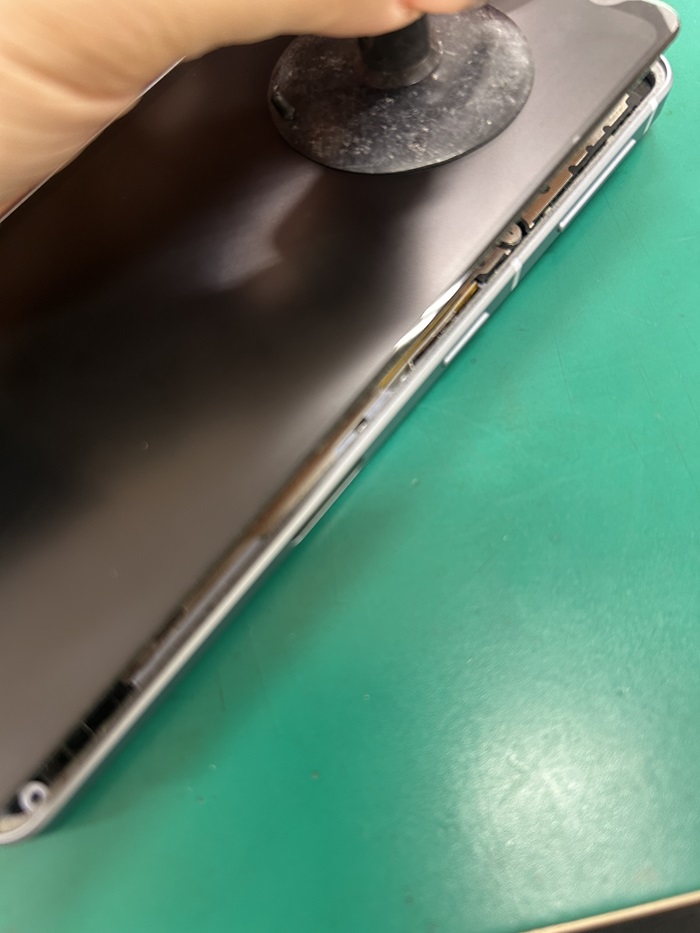 AQUOS sense7 画面が取れた 【イオン春日井店】
