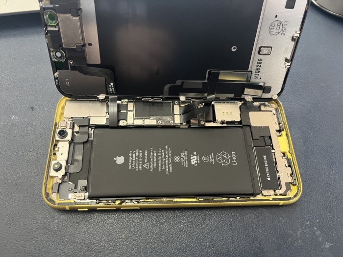あいふぉん iPhone 11 画面 ひび割れ 修理