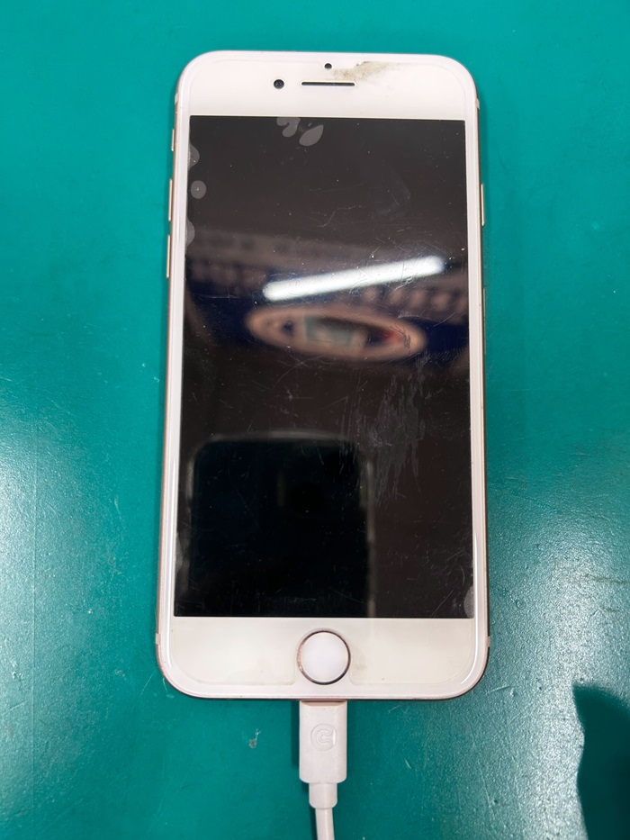 iPhone8 plus 64GB 充電口壊れ iPhone 8 Plus の充電ポート交換 : r/mobilerepair