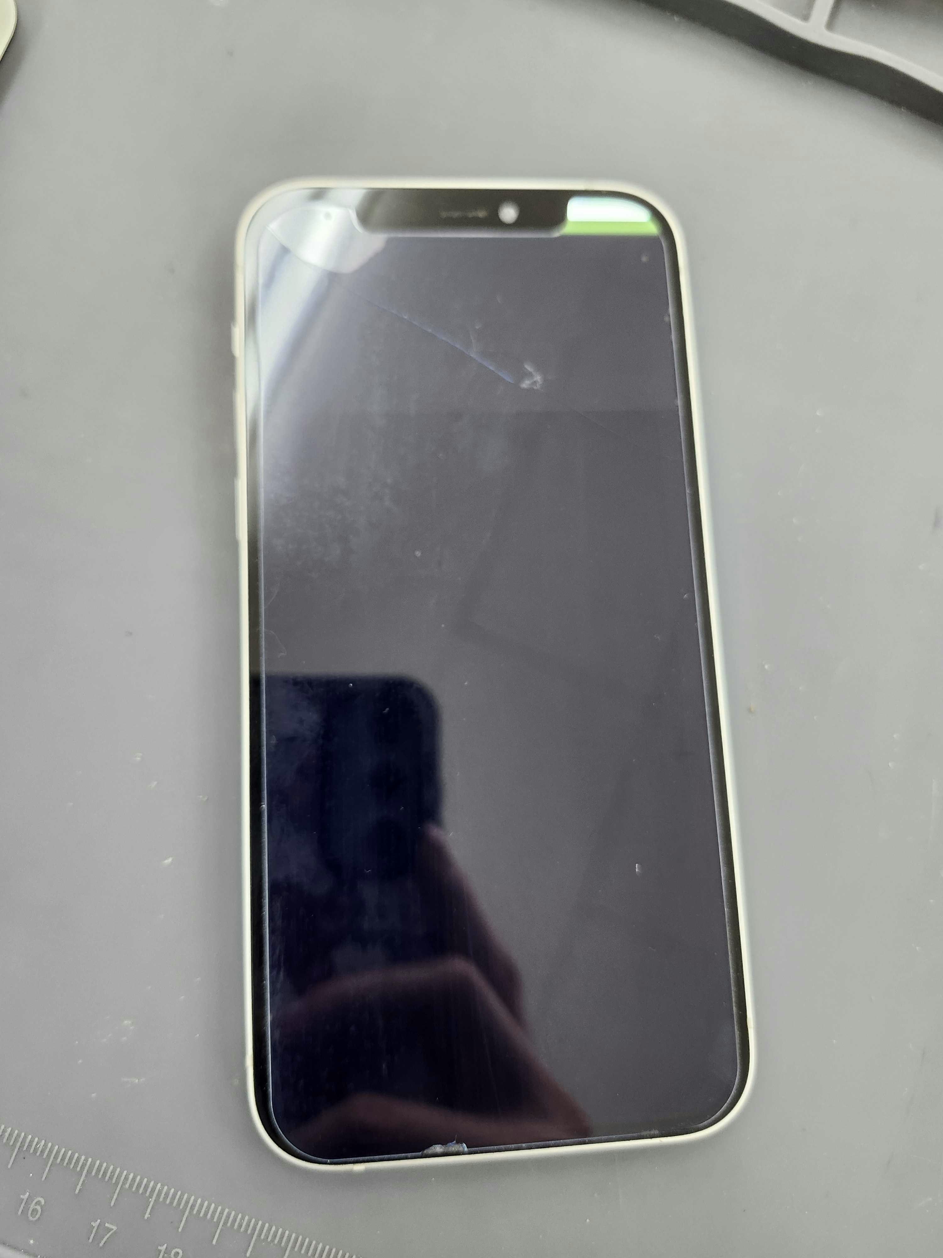 iPhone12　iPhone　iPhone修理　即日　スマホ　スマホ修理　画面交換　豊川　豊橋　新城　蒲郡　湖西　浜松