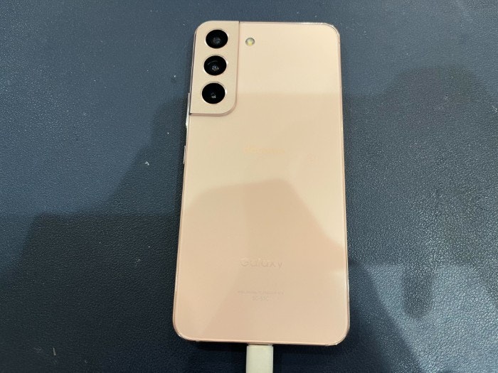 Galaxy　ギャラクシー　ぎゃらくしー　充電減り早い　膨張　電源落ちる　発熱　ばってりー　バッテリー　修理　交換