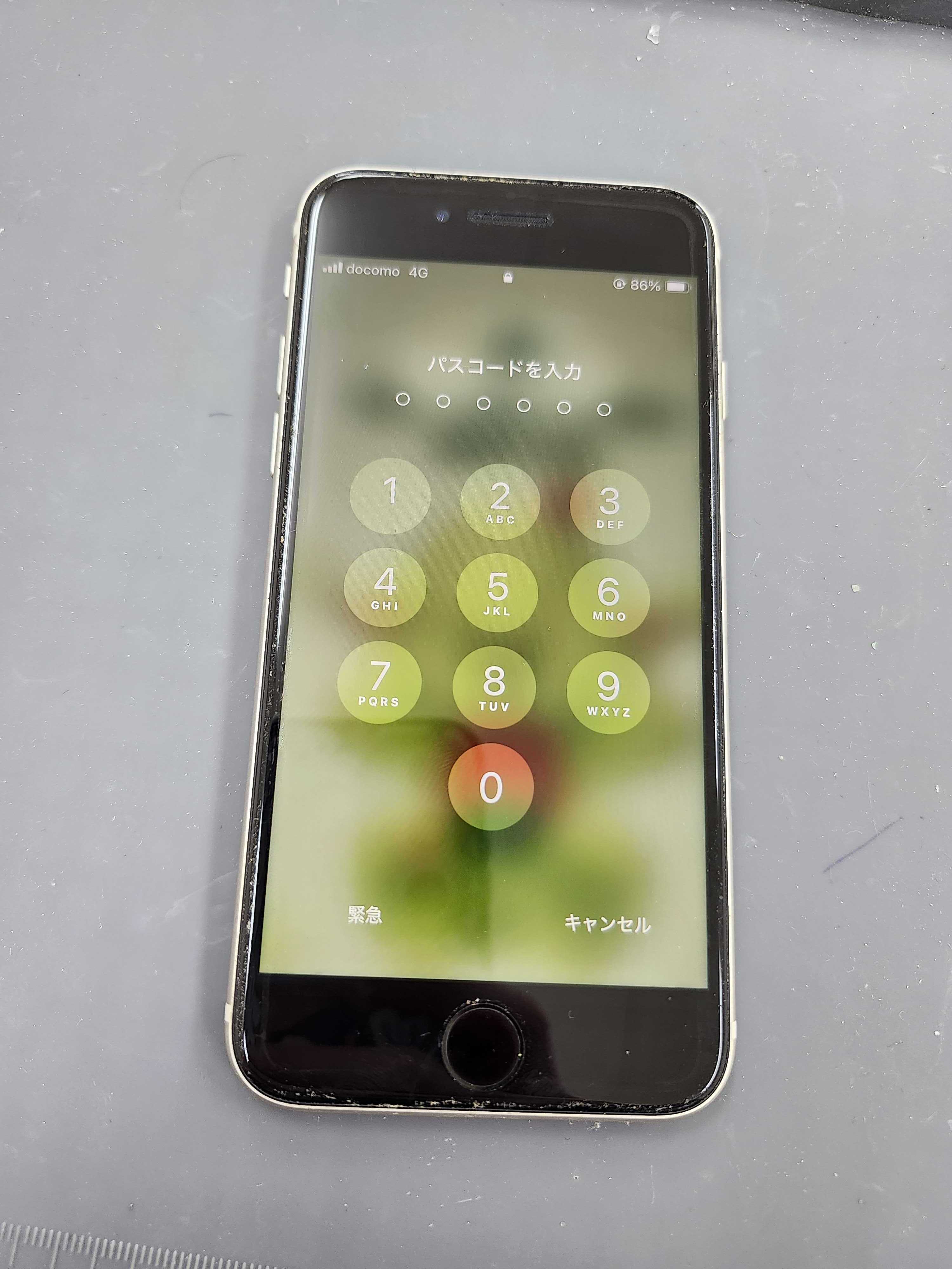 iPhone SE3】タッチが全く効かない…原因と修理の流れを詳しく解説