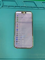 iPhone15Pro 画面割れてしまった📱 画面交換【イオン豊橋南】