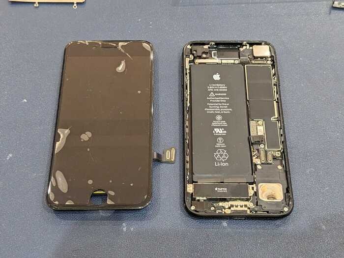 あいふぉん　アイフォン　iPhone 7　表示不良　画面動かない　タッチきかない　ゴーストタッチ　ひび割れ　落下　画面真っ暗　音だけする　画面修理