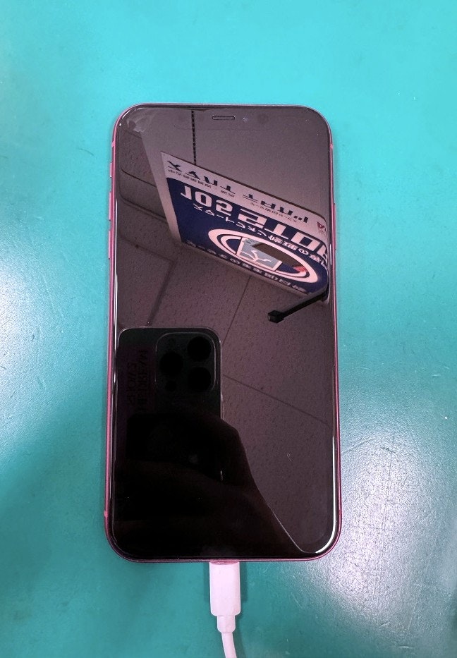 iPhone11　画面割れ　画面交換　豊川　豊橋　新城　蒲郡　湖西　浜松