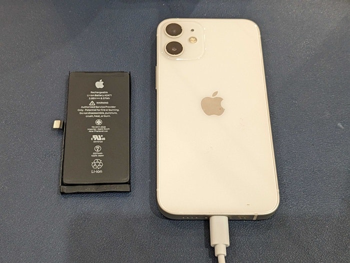 iPhone12mini　バッテリー修理　バッテリー交換　充電持ち悪い