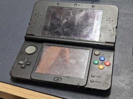 New 3DS バッテリーとスティック交換 【岡崎】