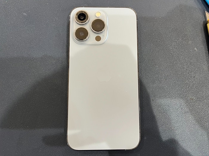 iPhone13Pro　iPhone修理　iPhone　修理　即日　スマホ　スマホ修理　レンズ割れ　カメラレンズ割れ　豊川　豊橋　田原