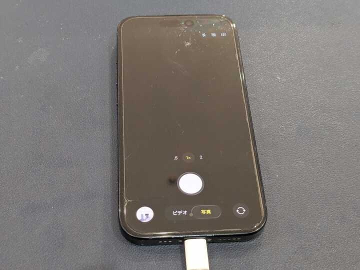iPhone 15 アウト カメラ 修理 前
