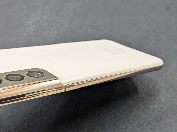 ぎゃらくしー ギャラクシー Galaxy S21 経年劣化 充電の減りがはやい 膨張 電源落ちる 動作が遅い