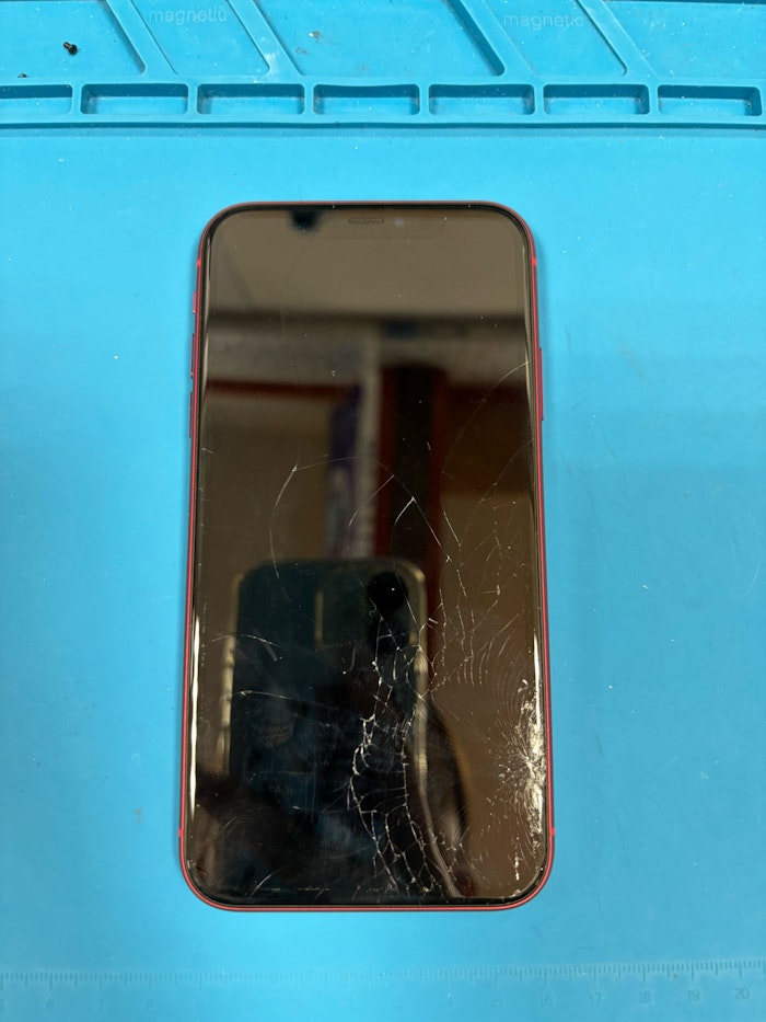 iPhone11　画面交換　即日