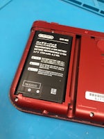 【豊橋市】New3DS LLのバッテリーが膨張…放置は危険！バッテリー交換で安全に復旧【まちスマイオン豊橋南店】