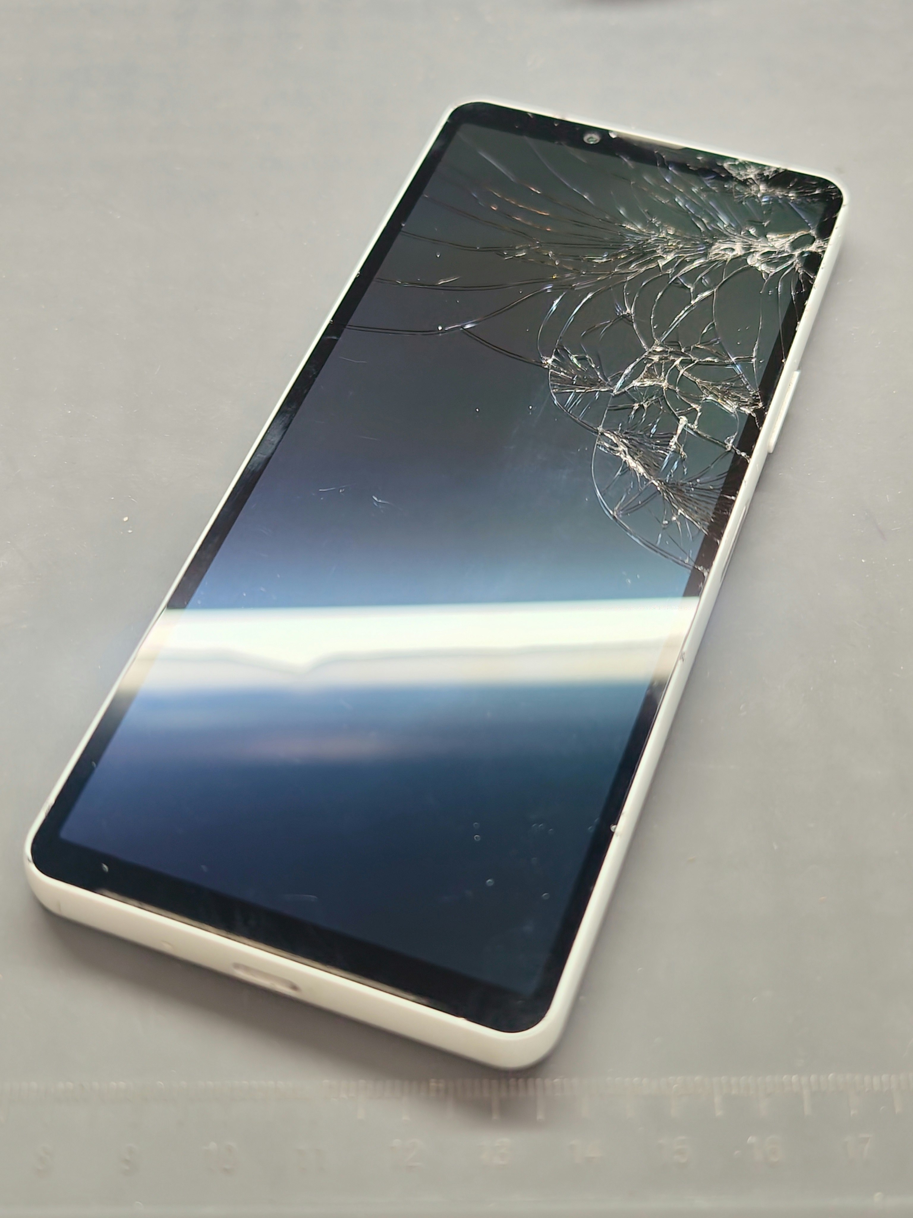Xperia10Ⅵ　豊川市　Xperia　スマホ修理　修理　Android　画面割れ　画面修理　豊川　豊橋　新城　蒲郡　湖西　浜松