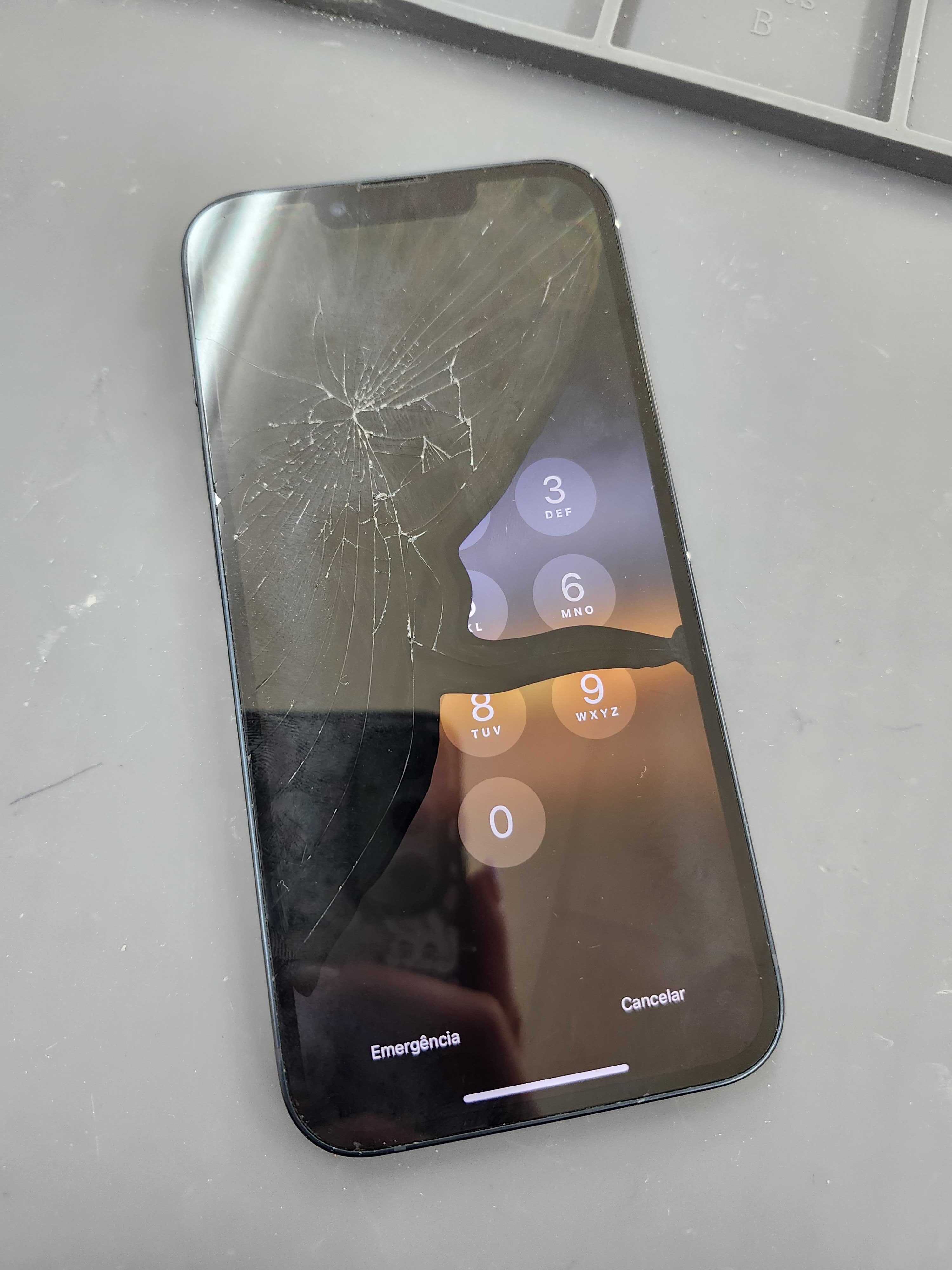 豊川市・当日修理OK】iPhone13の画面交換修理｜画面割れ・液晶漏れも