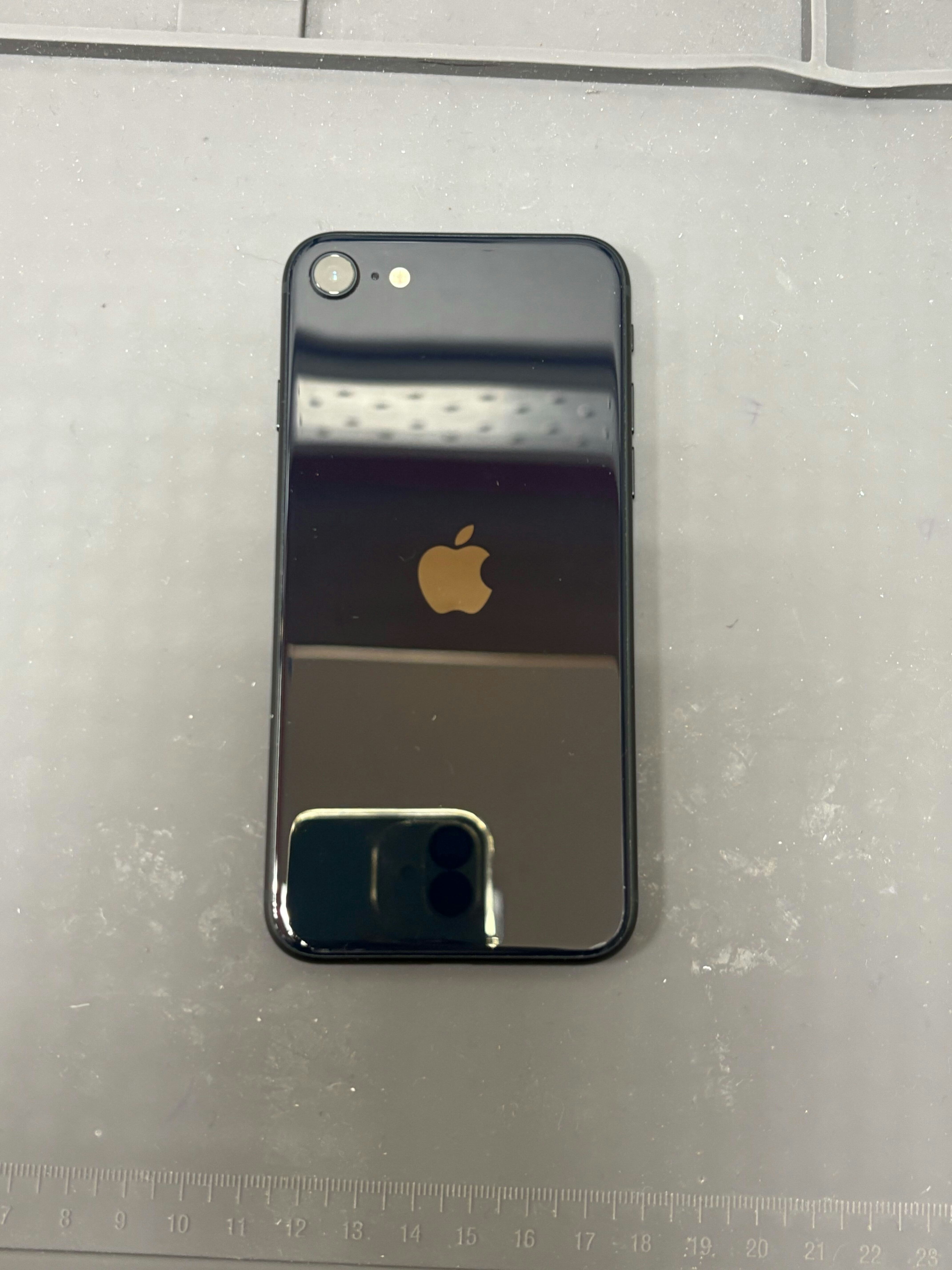 iPhoneSE3　充電ドック交換　豊橋