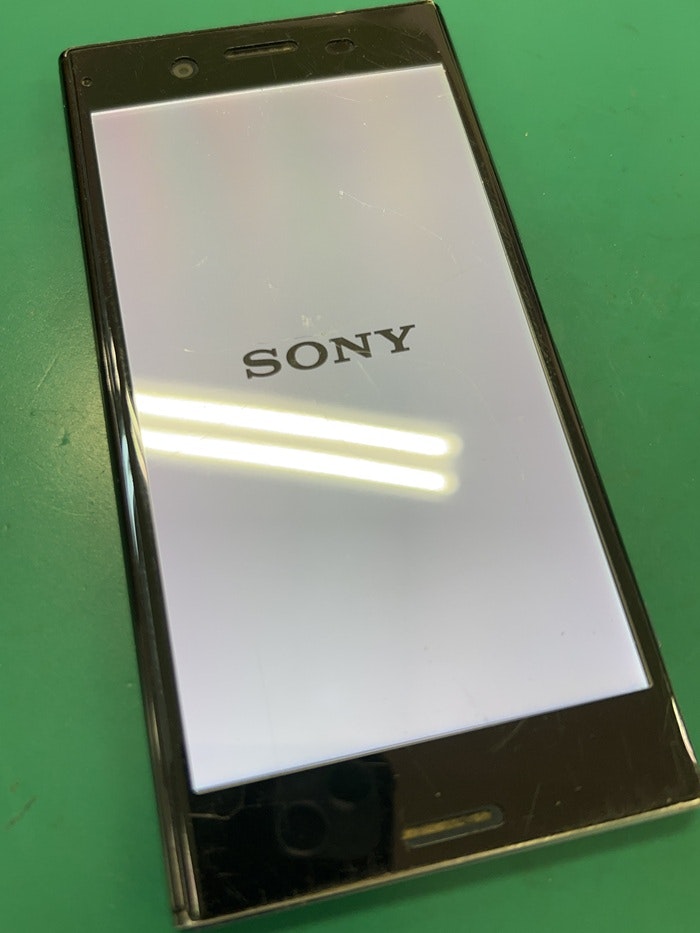アンドロイド　Android　Xperia　XZPremium　バッテリー交換