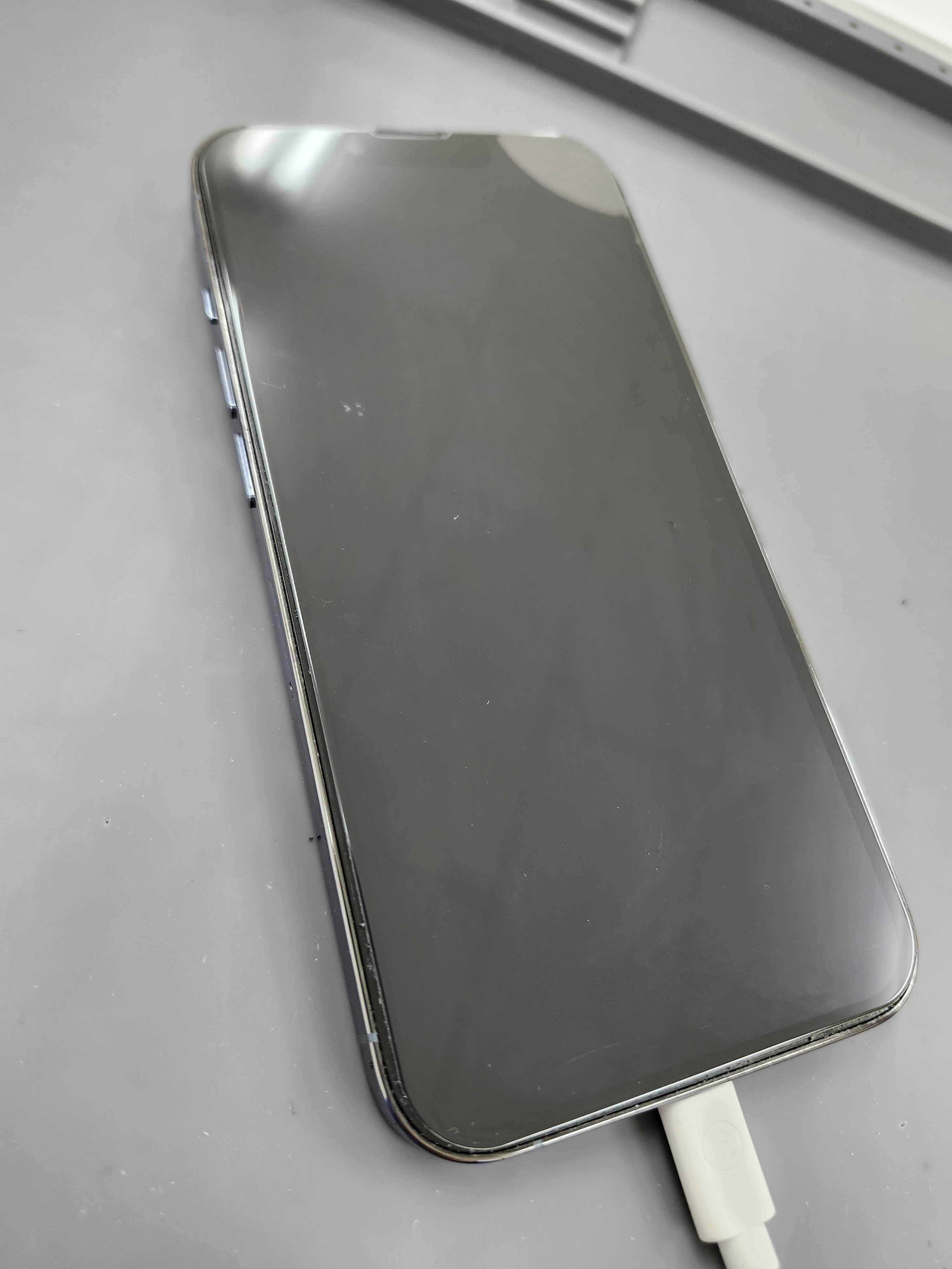 iPhone13Pro　iPhone修理　iPhone　修理　電源入らない　起動不良　バッテリー交換　豊川　豊橋　新城　蒲郡　湖西　浜松