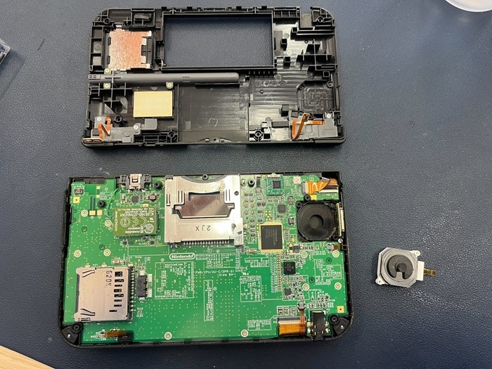 3DS LL スティック交換 スライドパッド交換 ゴム交換 故障 壊れた 修理 治す 直す