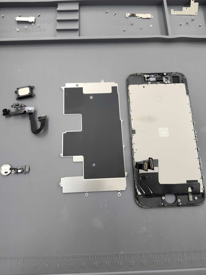 iPhoneSE2 画面修理 液晶修理 豊川市 豊橋市 新城市 蒲郡市 岡崎市 湖西市 浜松市