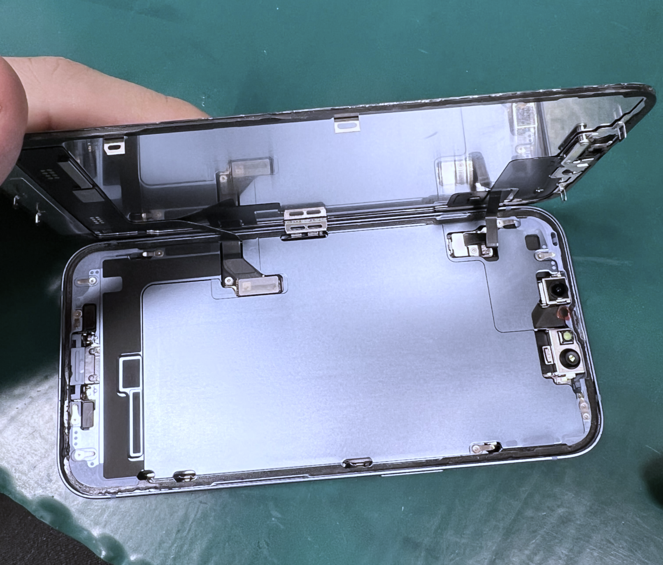 iPhone14　液晶不良　画面交換　豊川　豊橋　新城　蒲郡　湖西　浜松