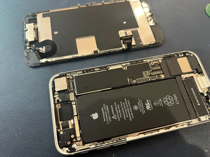 iPhoneSE2の電池の減りが早い？豊川市でiPhoneバッテリー交換ならまち