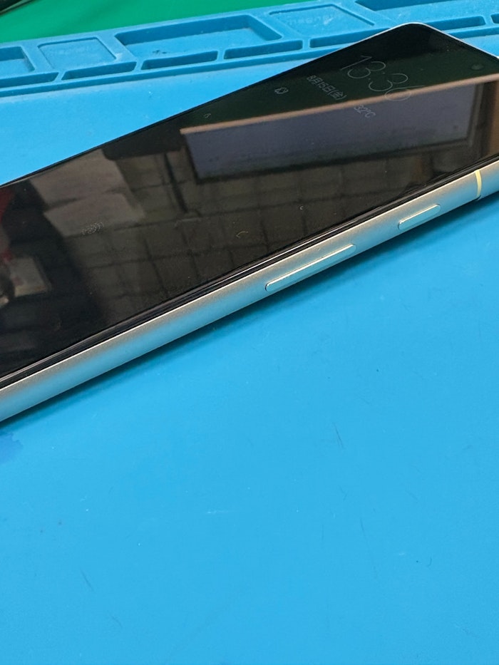 pixel7　バッテリー膨張　即日