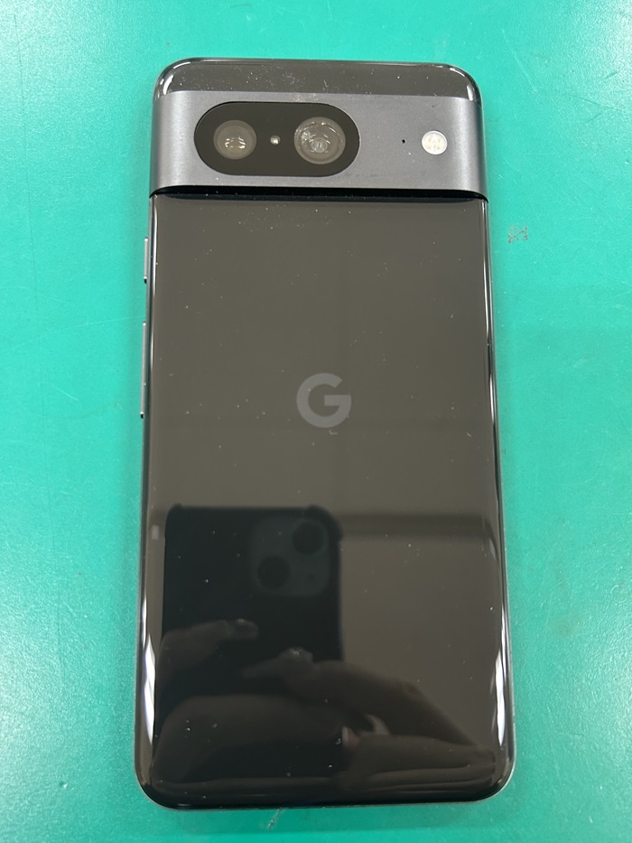 Pixel8 カメラレンズ割れ ガラス交換 【イオン春日井店】