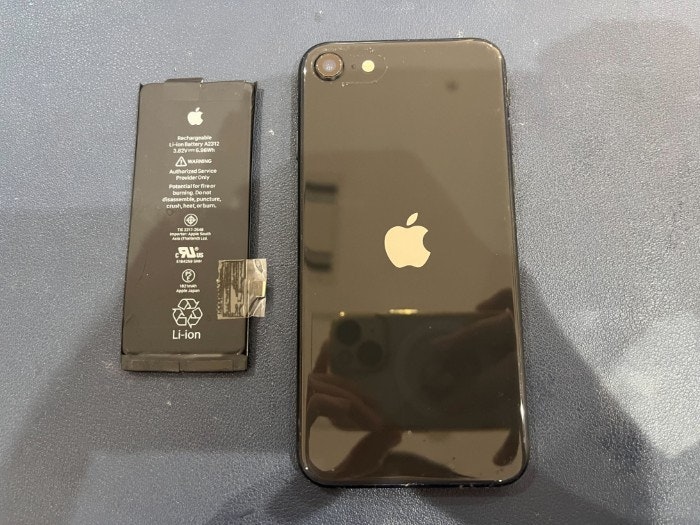 あいふぉん　アイフォン　iPhone SE2　バッテリー バッテリー交換