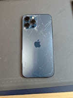 【豊川市でiPhone13 Proの背面交換】大きく割れてしまった背面ガラスを当日3時間で修理しました！