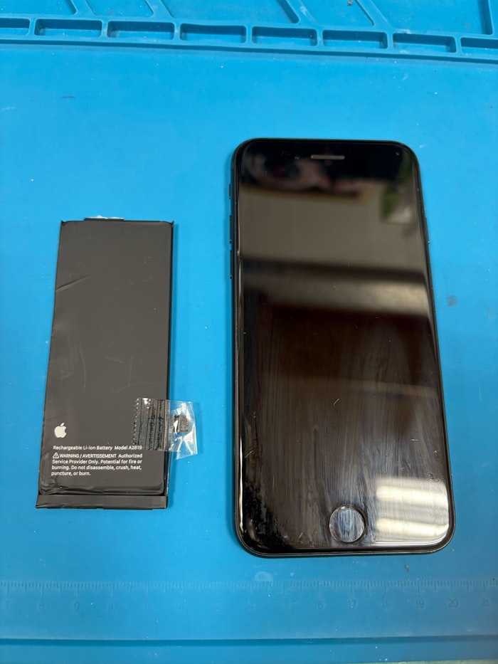 バッテリー交換　画面修理　豊橋