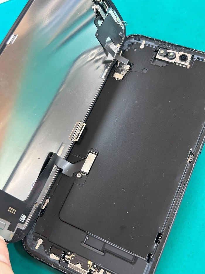 iPhone15　画面割れ　画面交換　画面修理　ガラス割れ　液晶割れ　ガラス交換　液晶交換