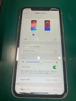 iPhone 11 液晶に黒いシミ 画面交換【小牧市】