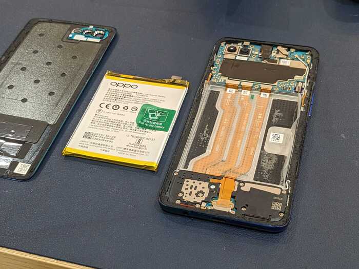OPPO Reno A 64GB ブルー　+交換バッテリー OPPO Reno A 64GB ブルー +交換バッテリー